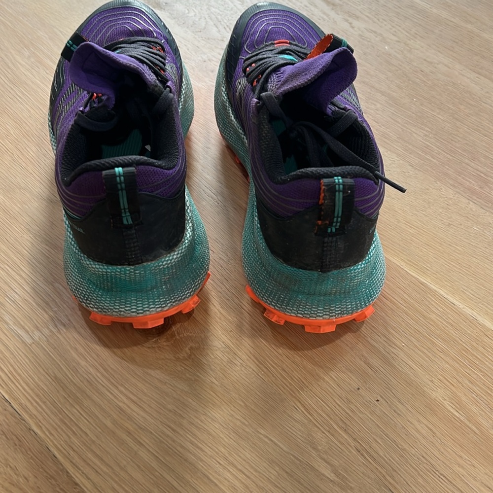 Saucony Endorphins Trail Shoes - Picture 3 of 8